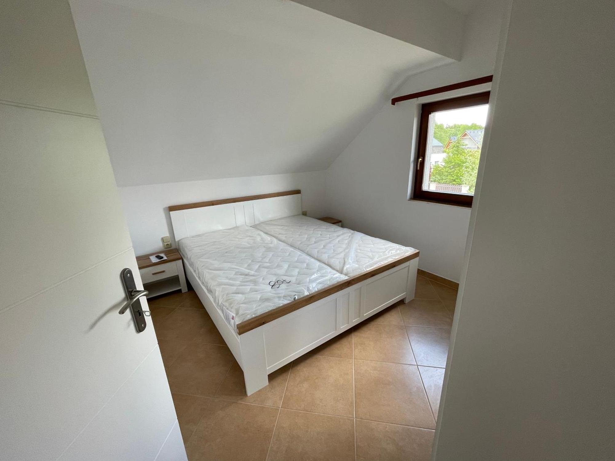 Lake View Apartments Near Golf Resort Kuneticka Hora, Dritec Pardubice Phòng bức ảnh