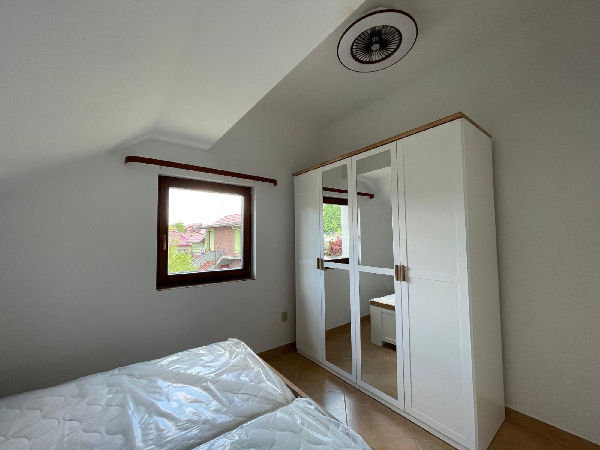 Lake View Apartments Near Golf Resort Kuneticka Hora, Dritec Pardubice Phòng bức ảnh