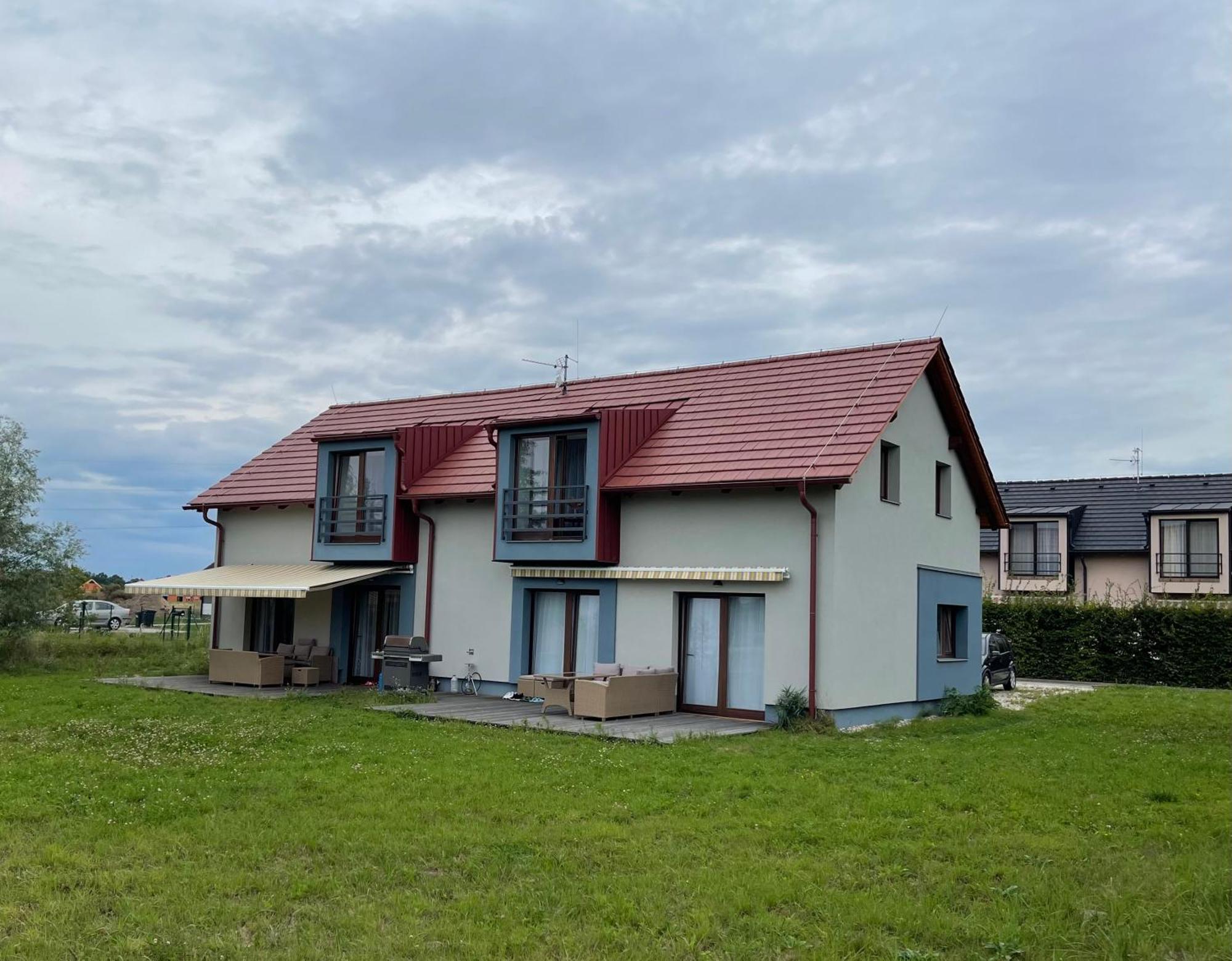 Lake View Apartments Near Golf Resort Kuneticka Hora, Dritec Pardubice Phòng bức ảnh