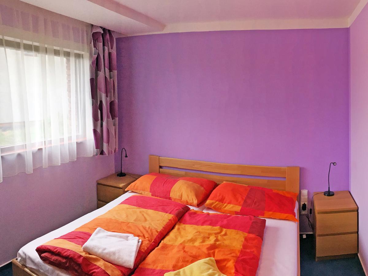 Lake View Apartments Near Golf Resort Kuneticka Hora, Dritec Pardubice Ngoại thất bức ảnh